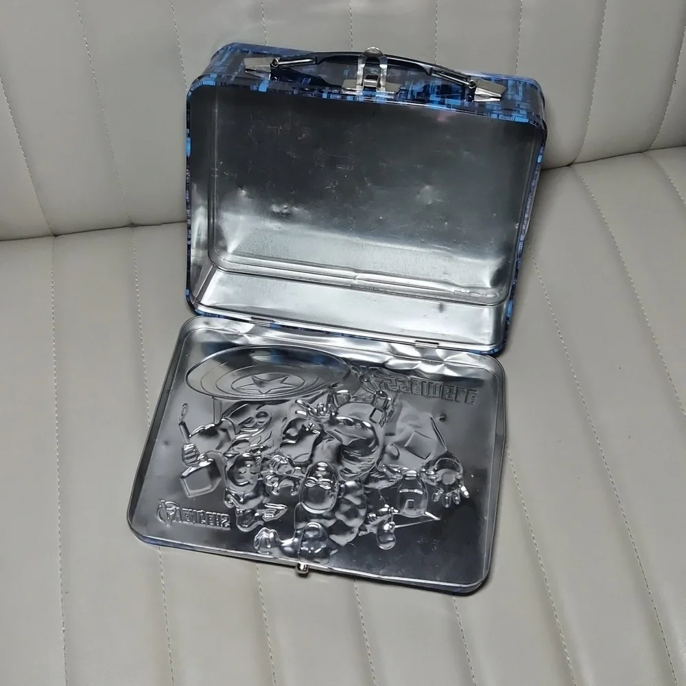 Marvel Avengers Metal Lunchbox - Blue Red